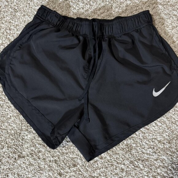 Nike Dri-FIT Running Shorts Womens Small Black Built-In Liner Mesh Athletic - Picture 1 of 9